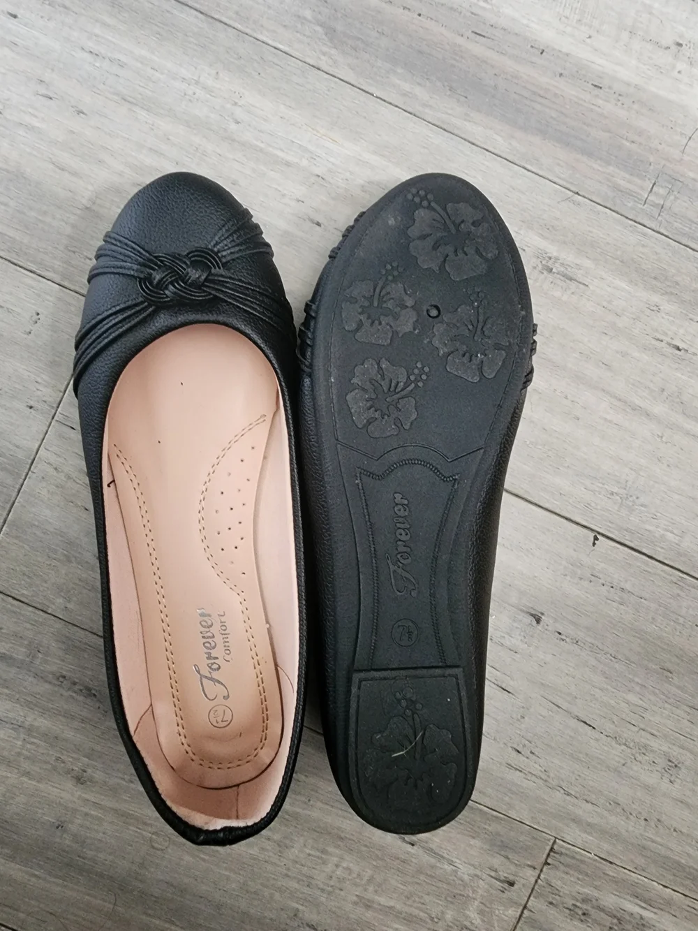 Black Knot Ballet Flats